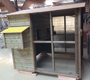 Poulailler réalisé par les CAP CB en 2016